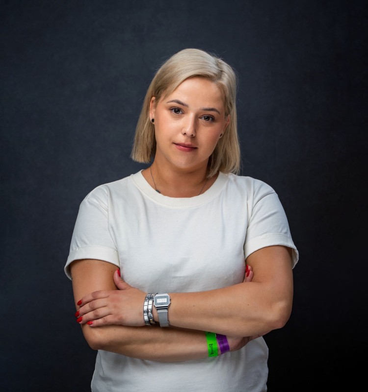 Chętnie odpowiemy na Twoje pytania.